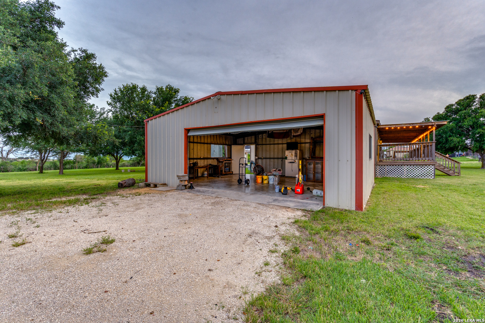 main property photo 18