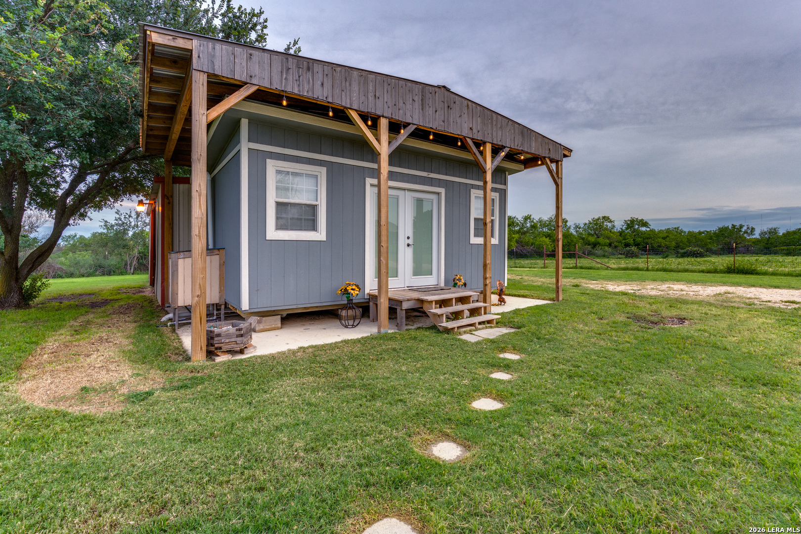 main property photo 20