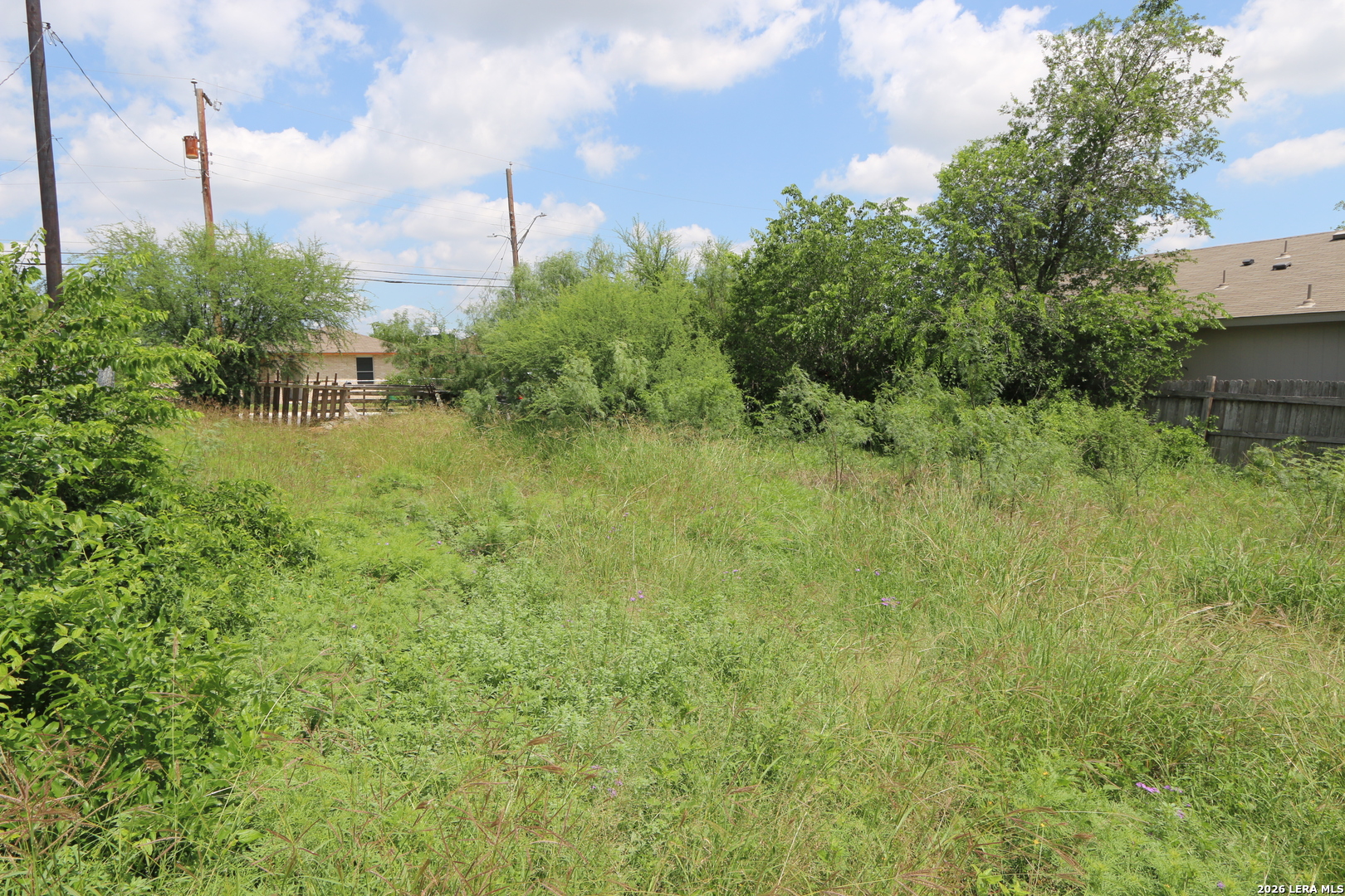 main property photo 4
