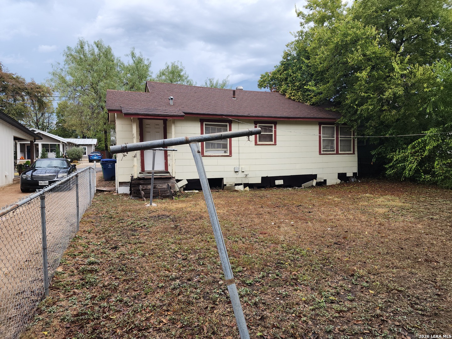main property photo 14