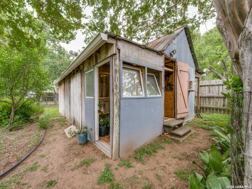 main property photo 32