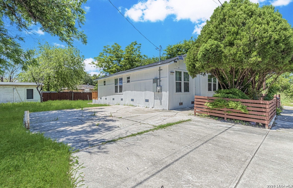 main property photo 18