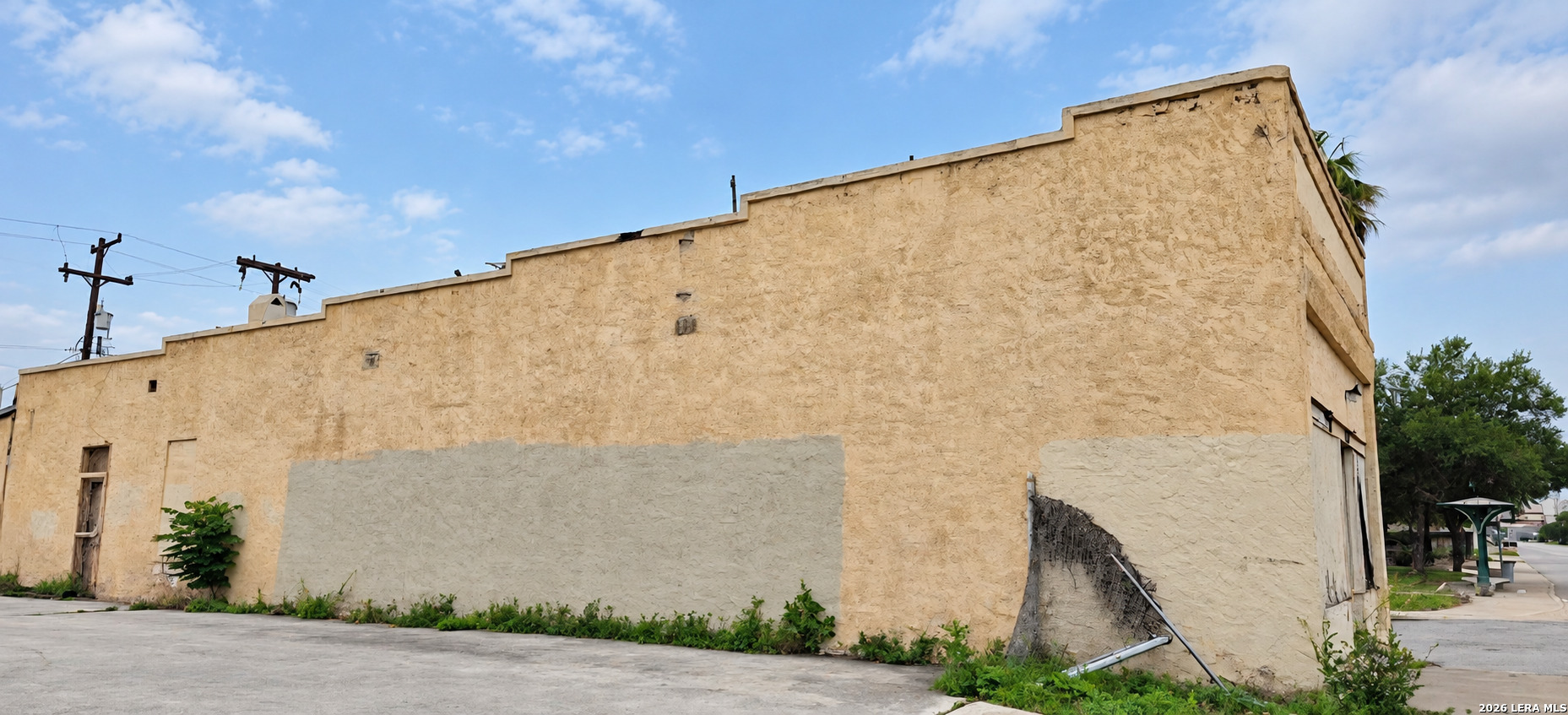 main property photo 20