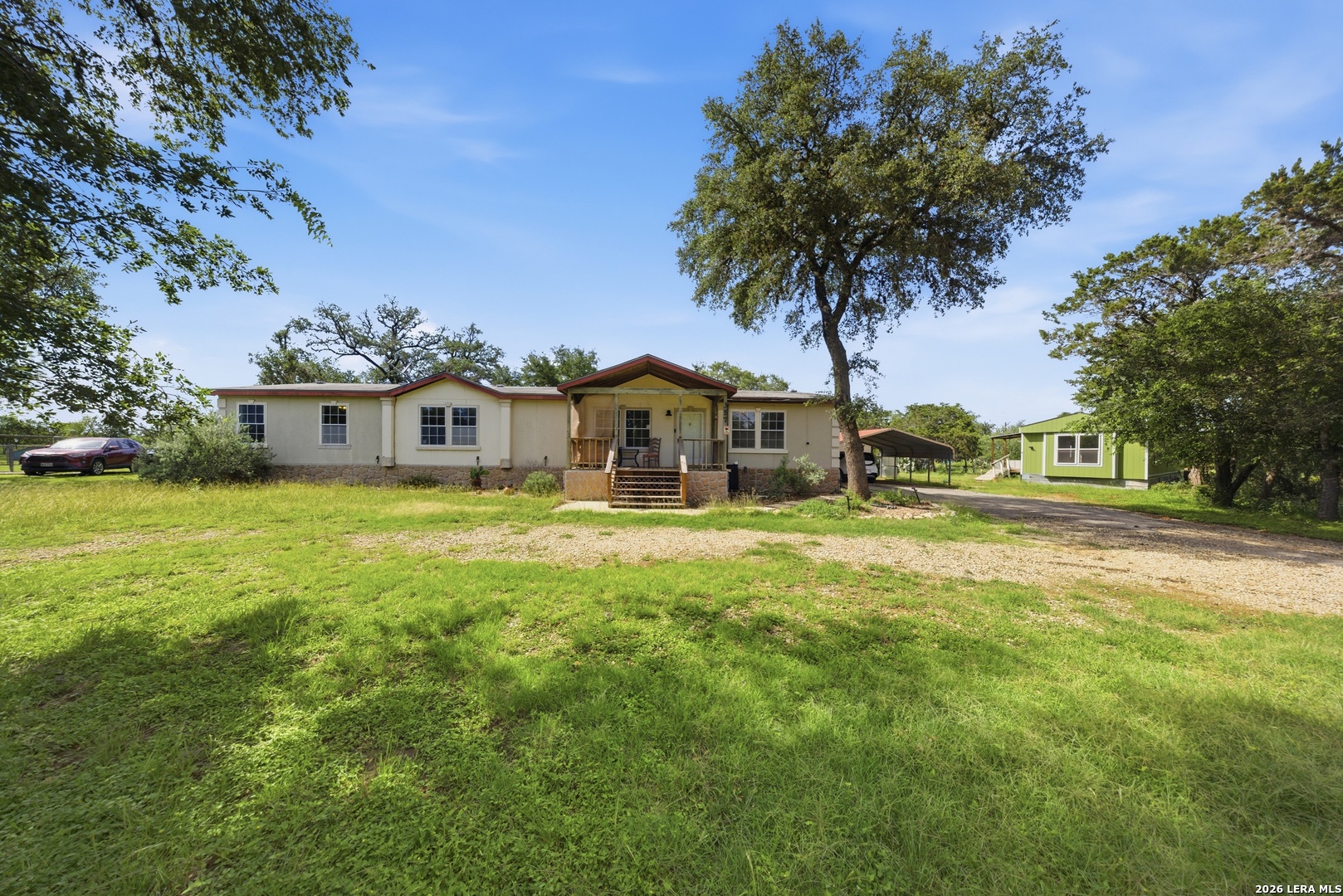 main property photo 4