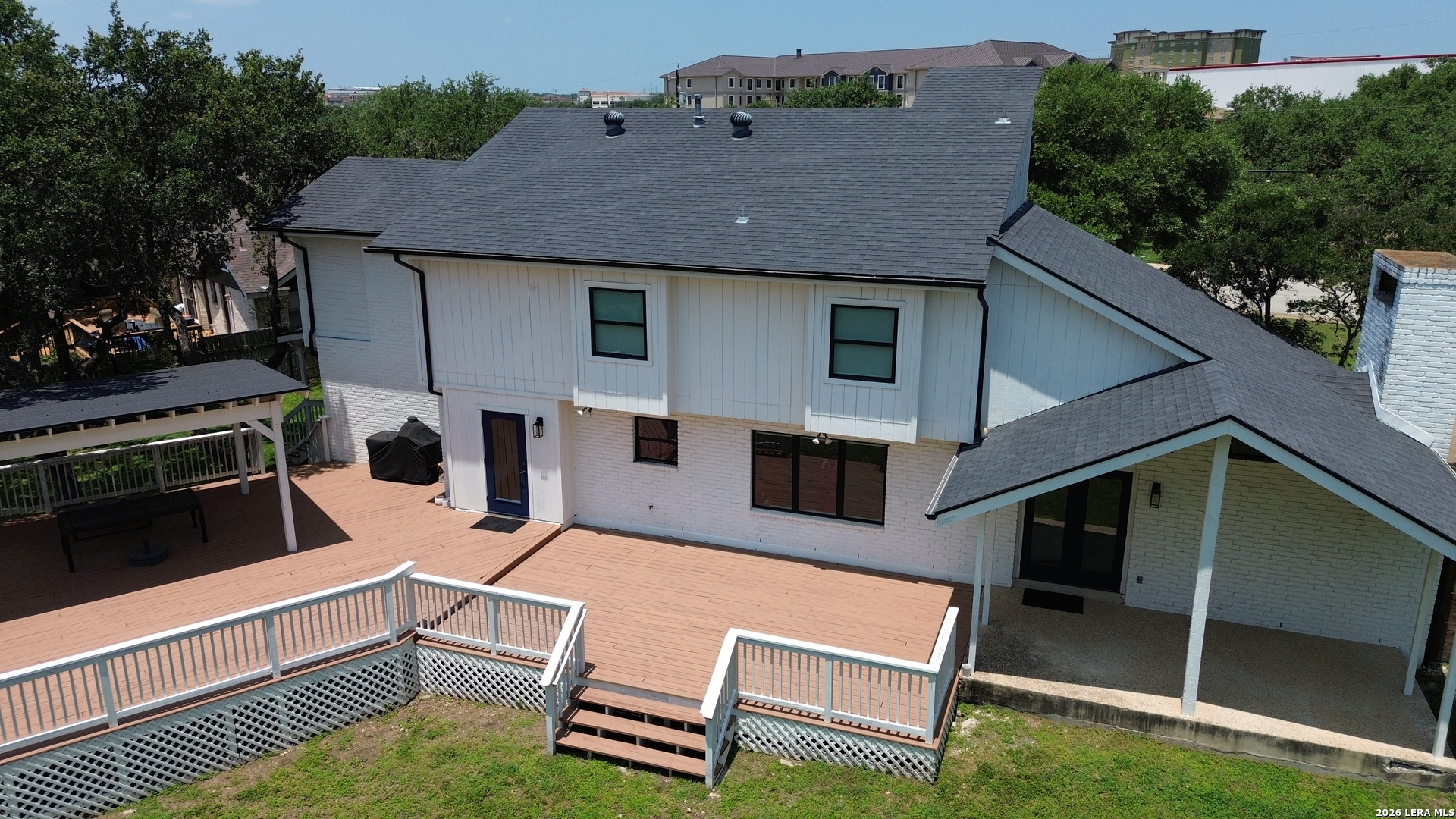main property photo 79