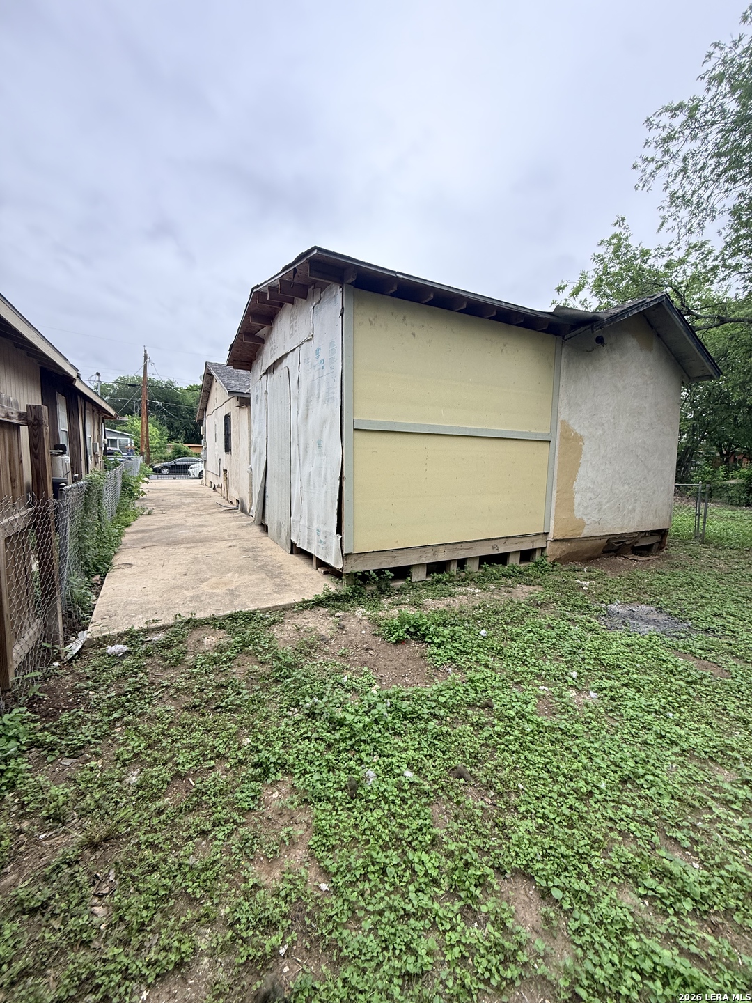 main property photo 6