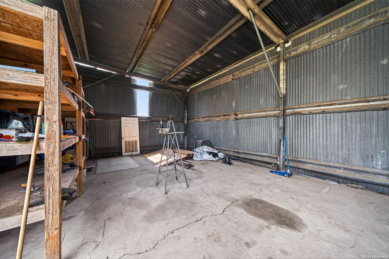 main property photo 29