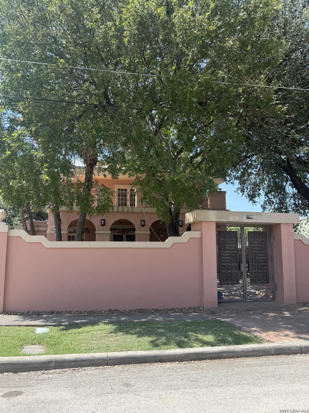 main property photo 15