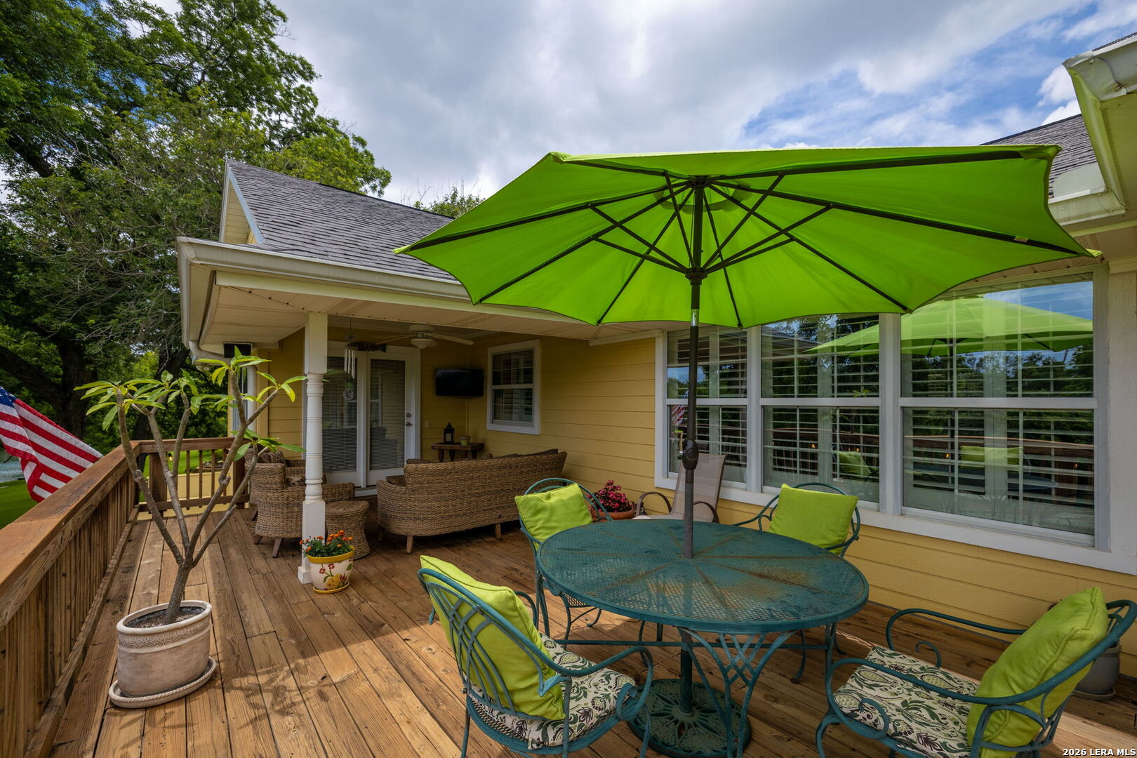 main property photo 11