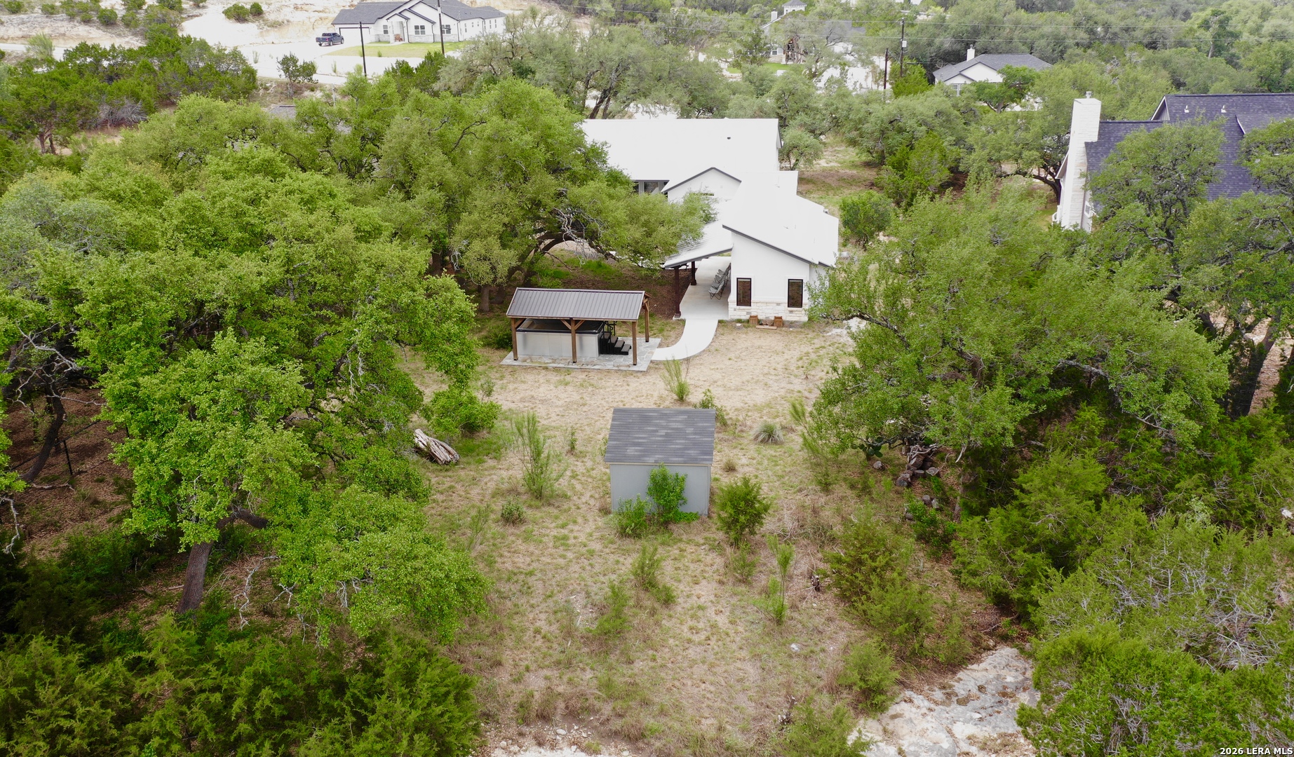 main property photo 34