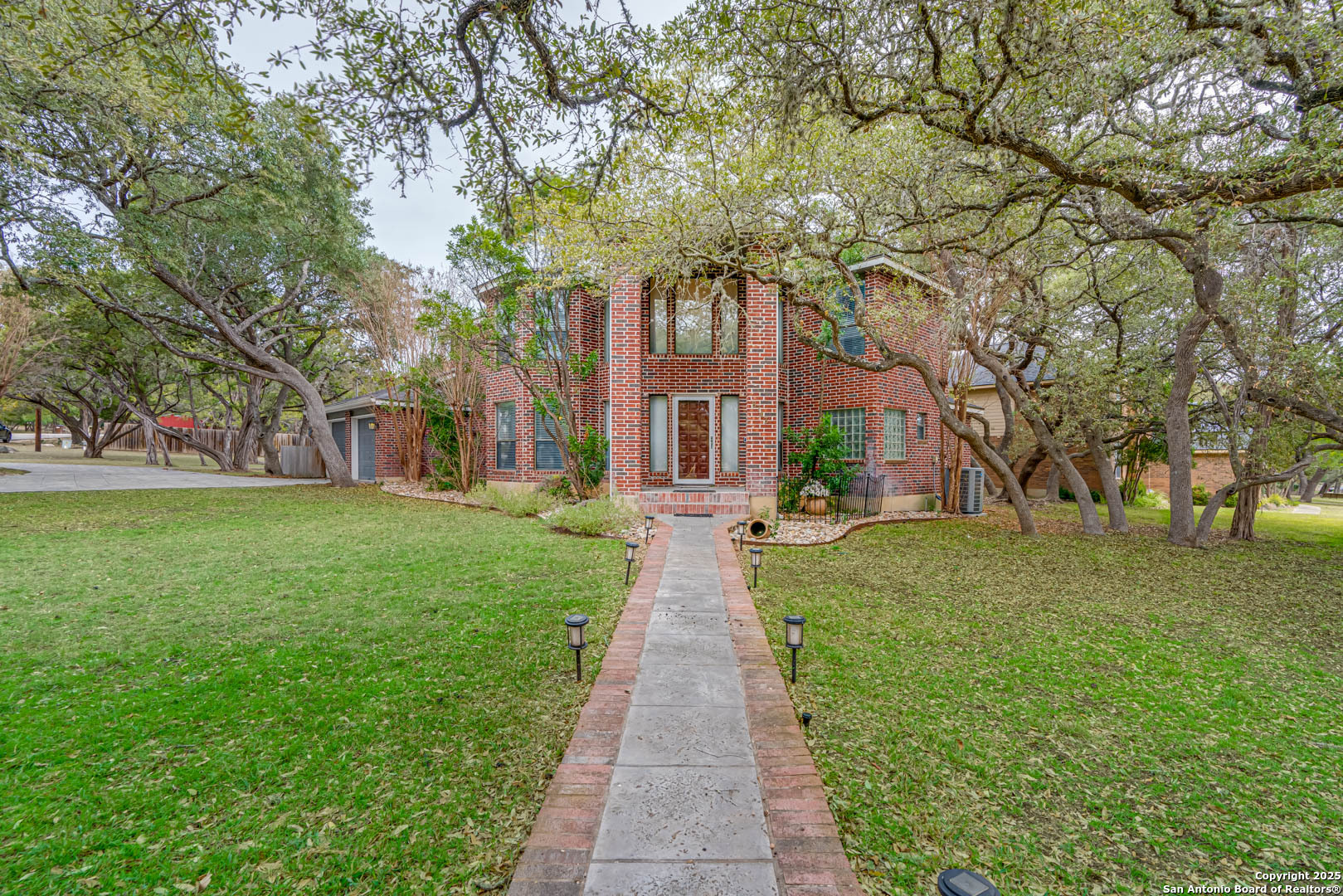 main property photo 19