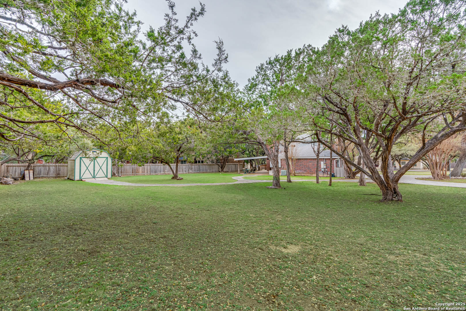 main property photo 22