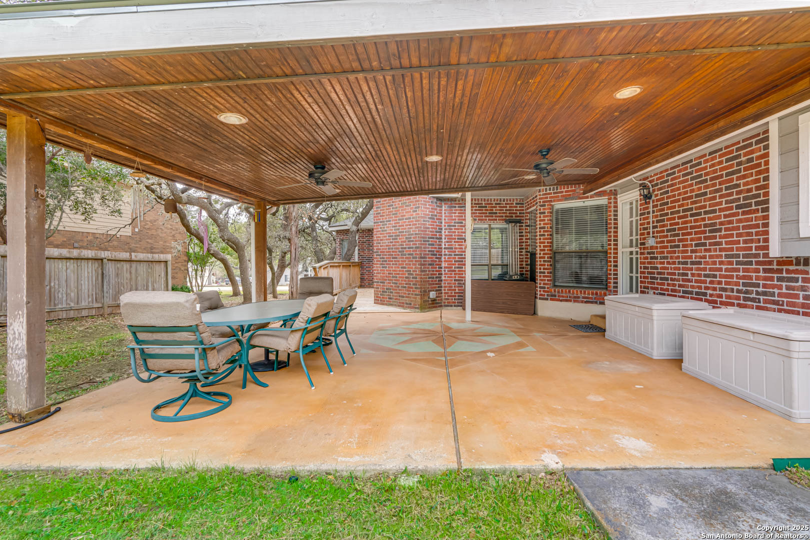 main property photo 25