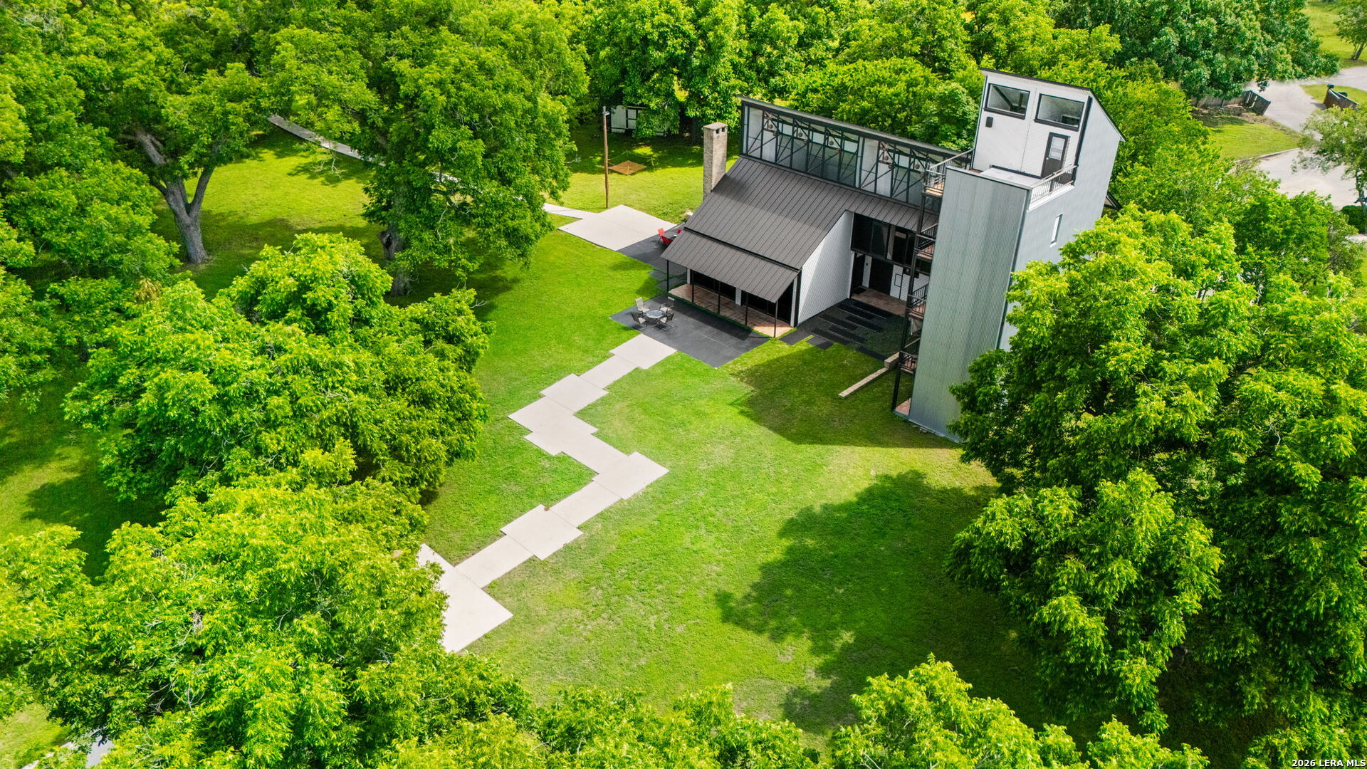 main property photo 43