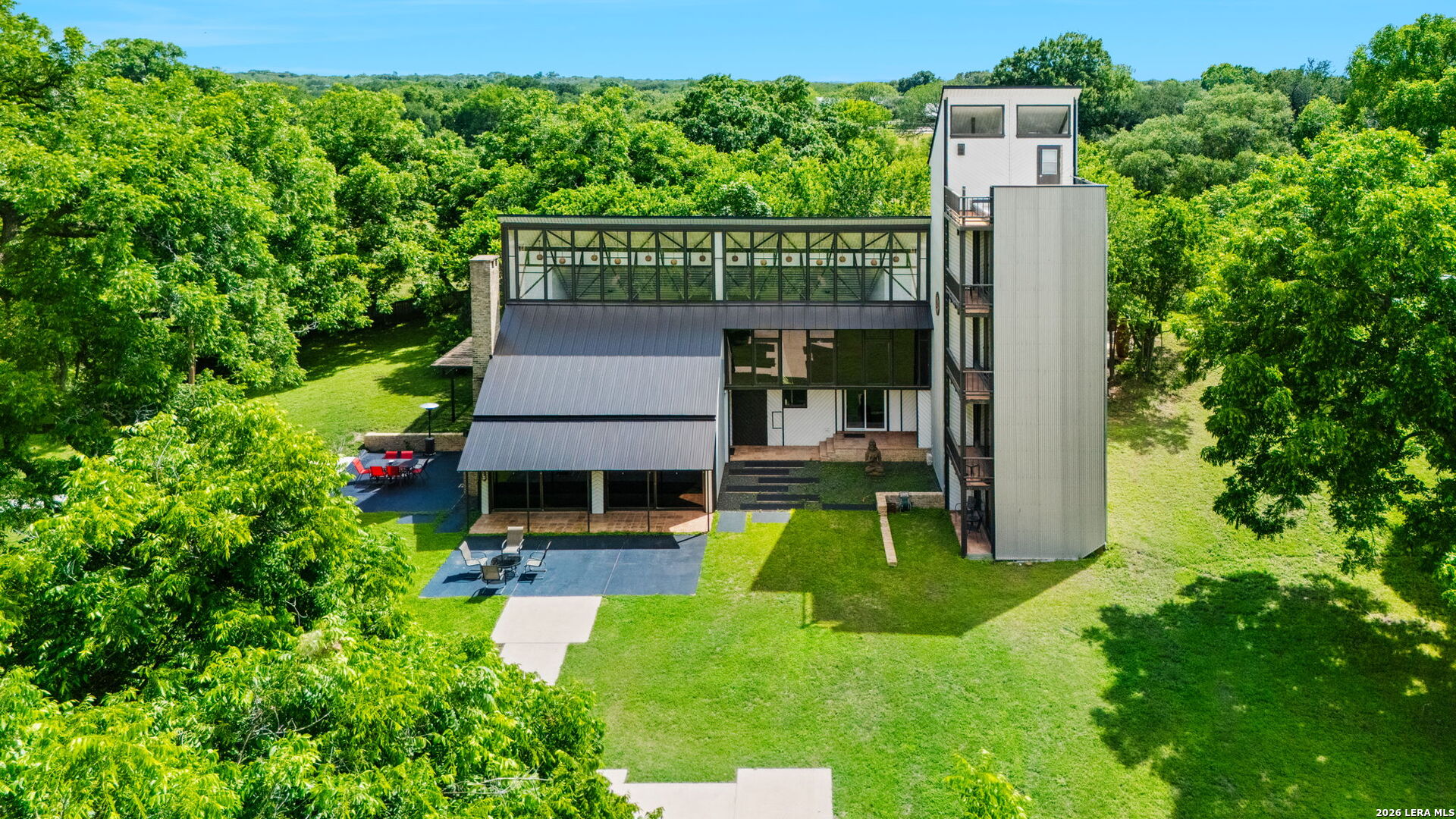 main property photo 44