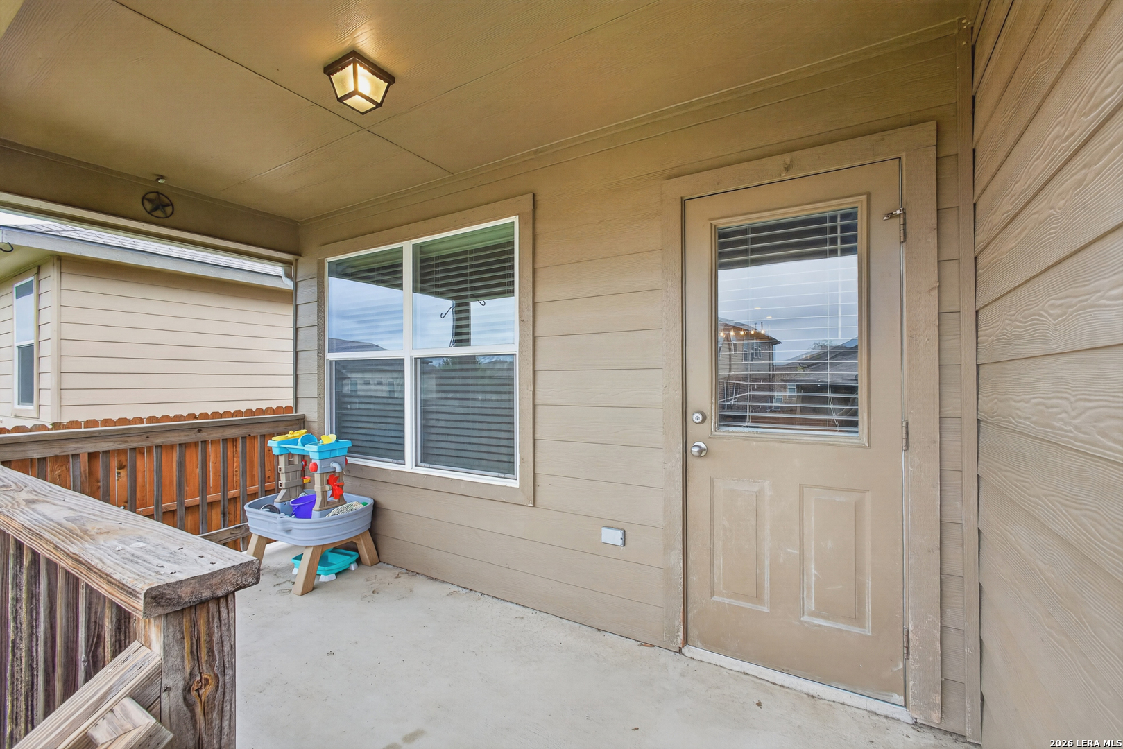 main property photo 22