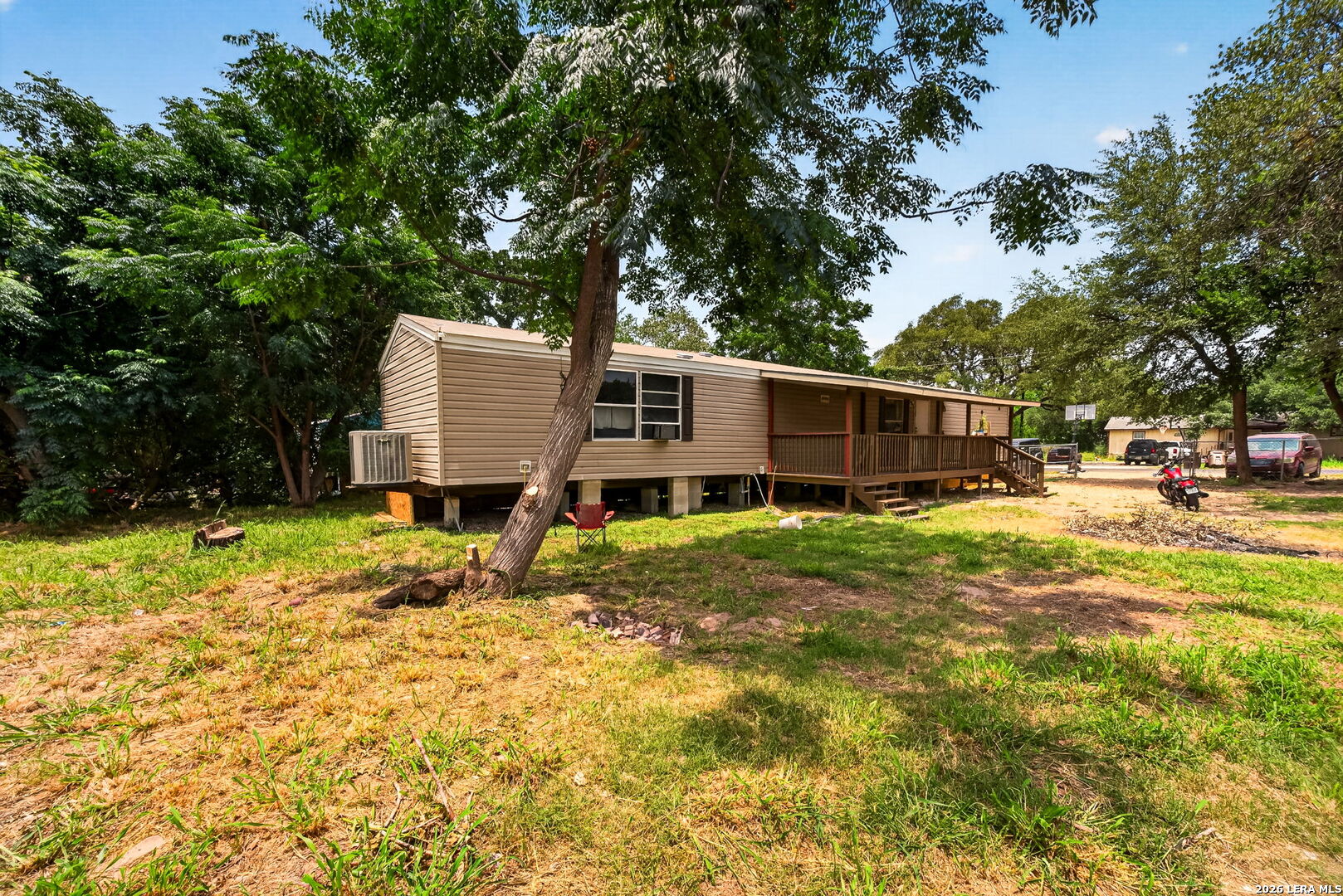 main property photo 23