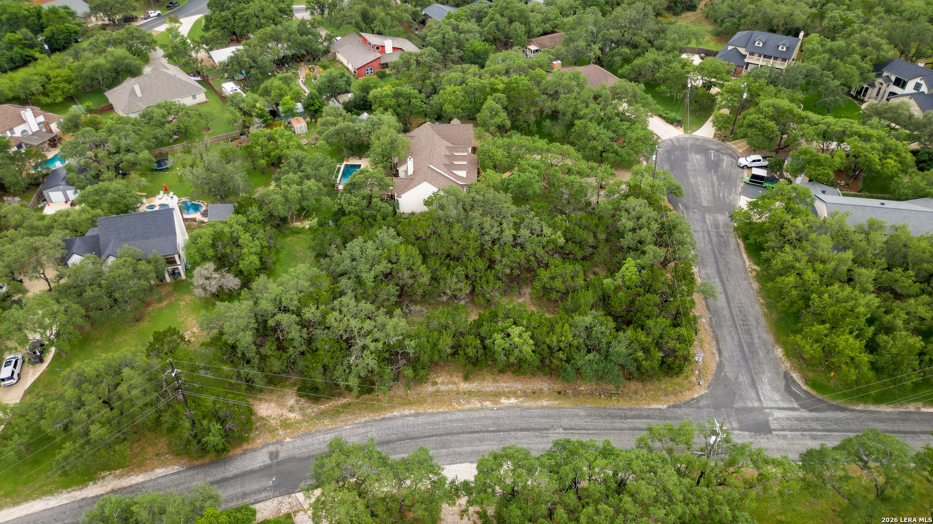 main property photo 13