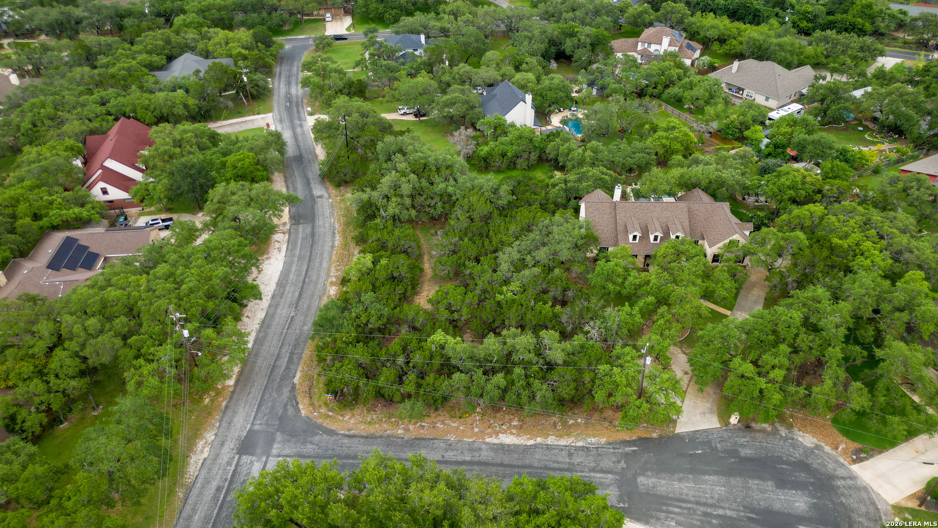 main property photo 31