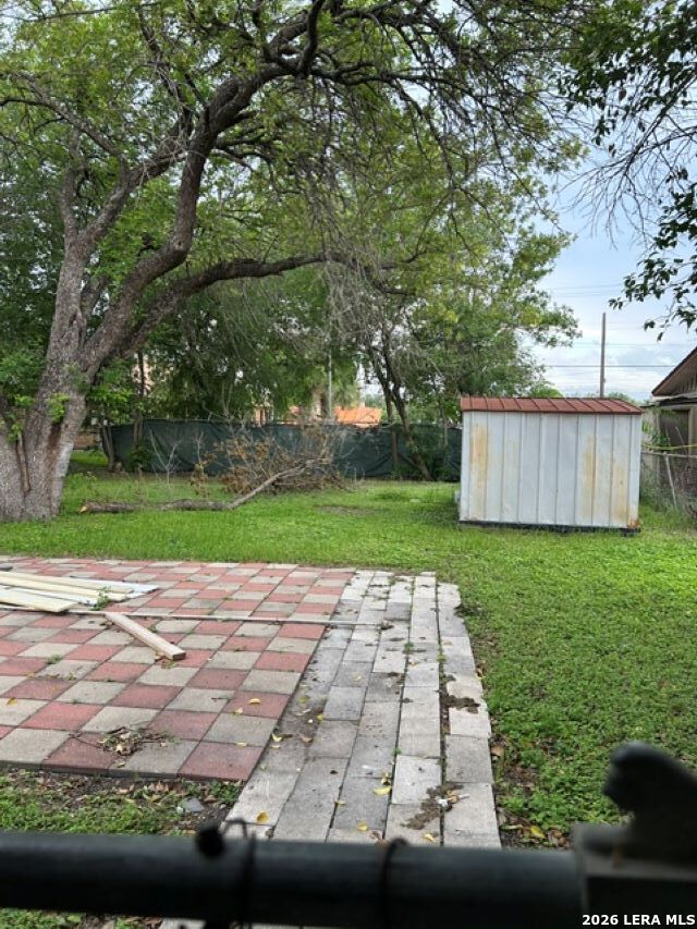 main property photo 13
