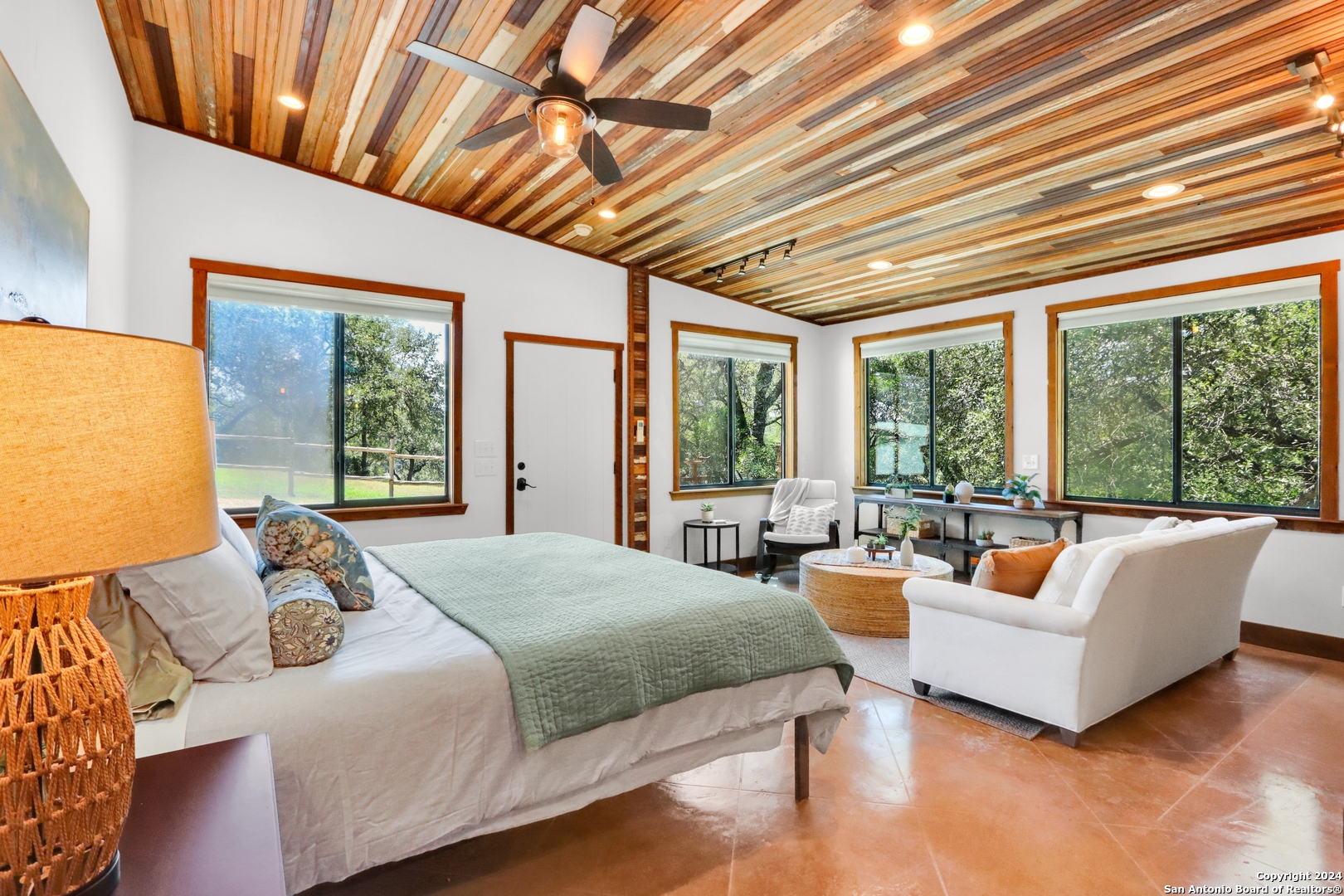 main property photo 58