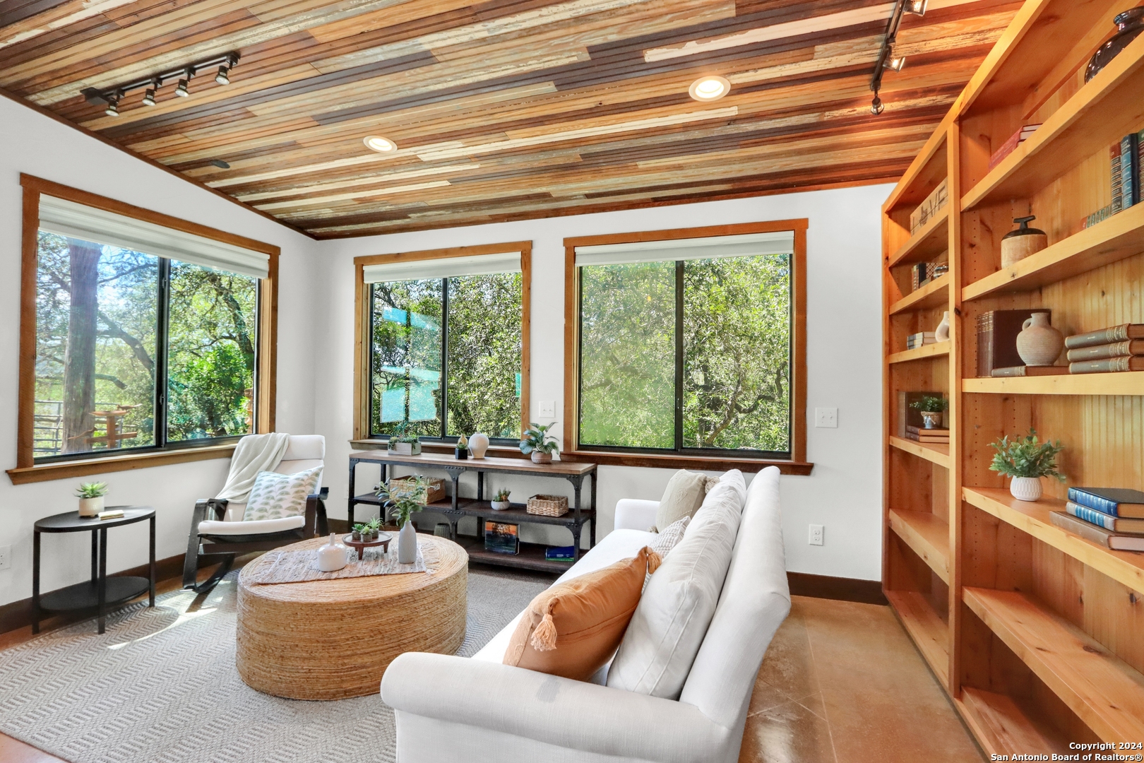 main property photo 65
