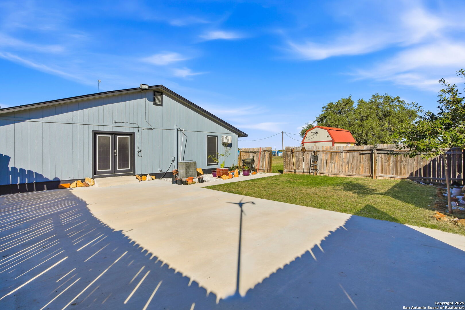 main property photo 38