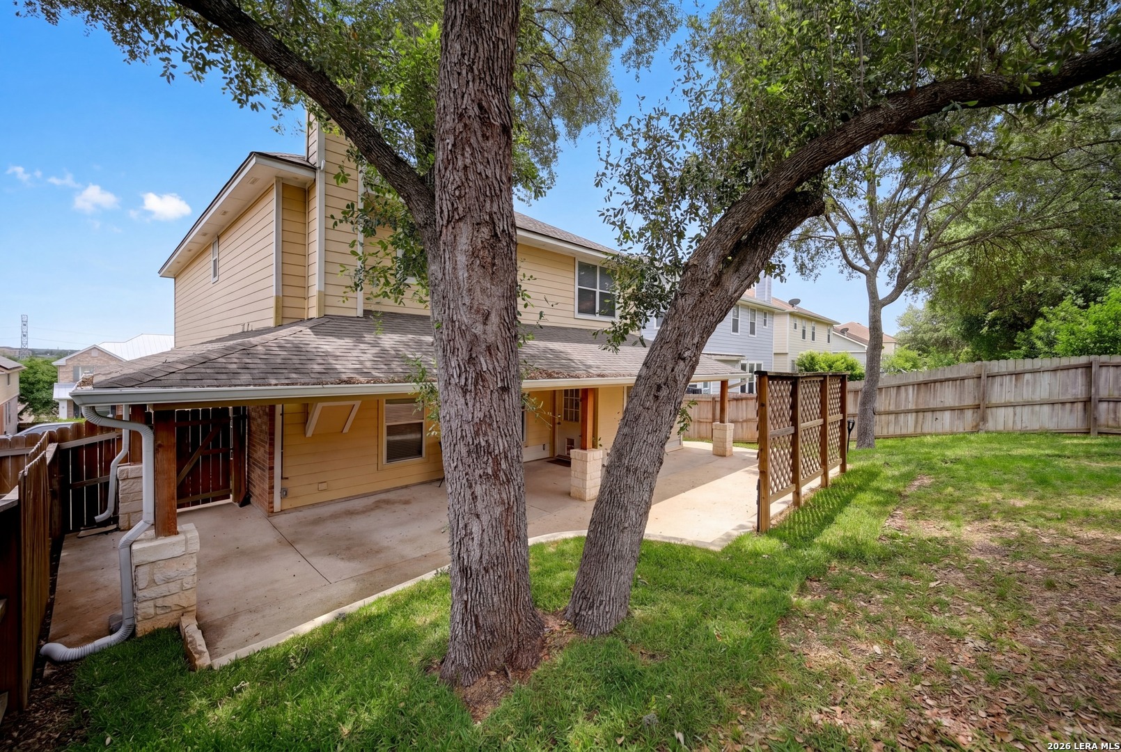 main property photo 32
