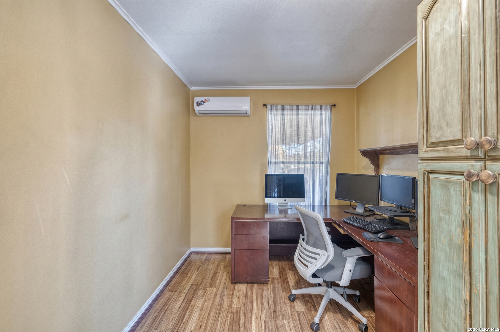 main property photo 26
