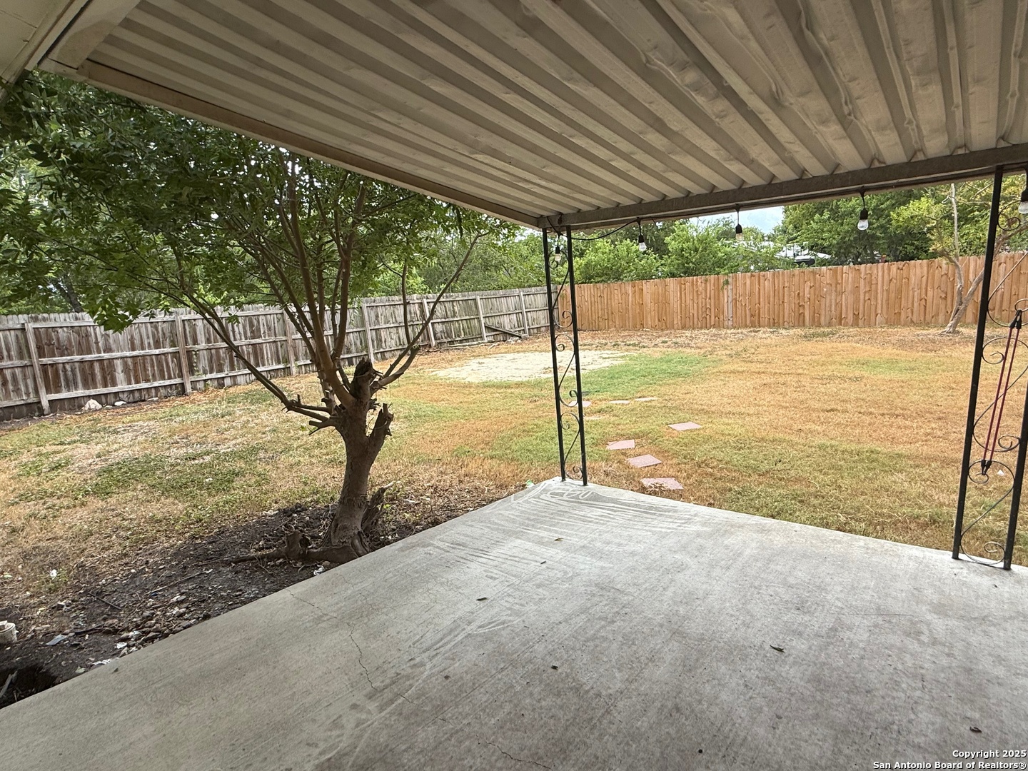 main property photo 17