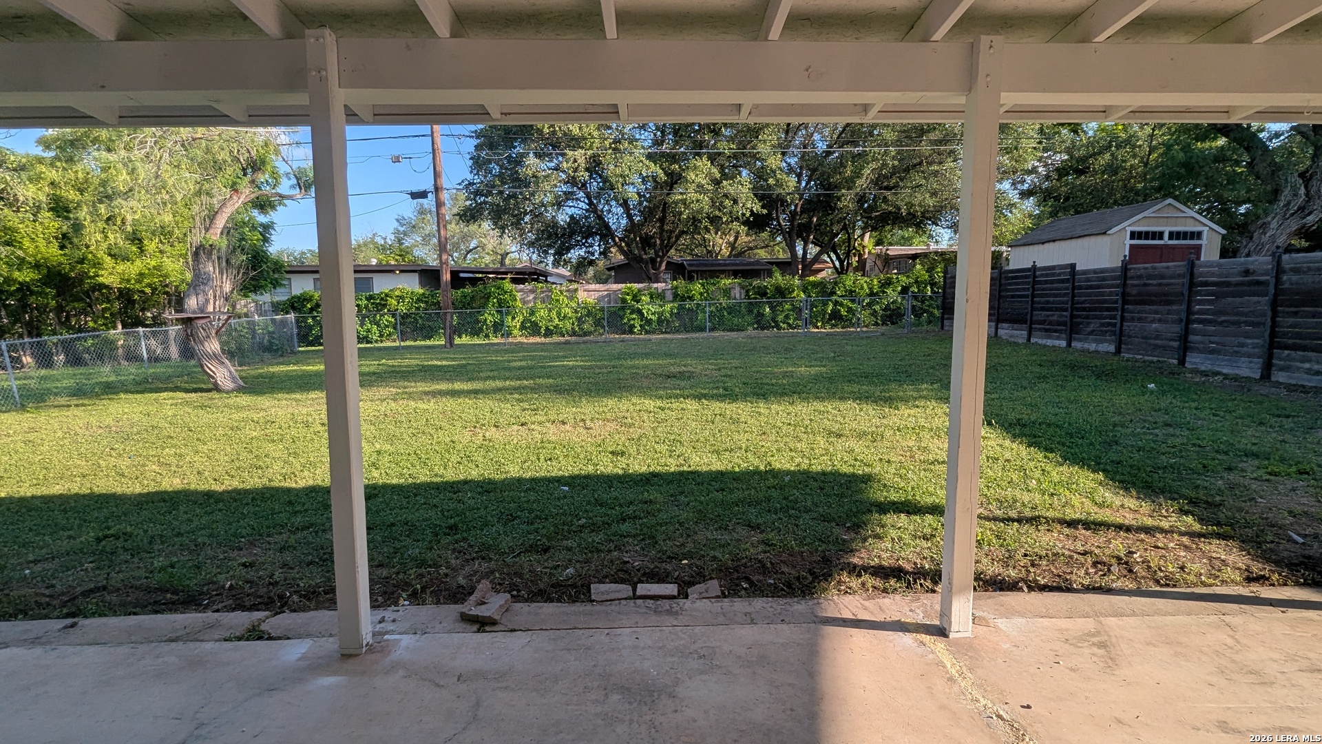 main property photo 18