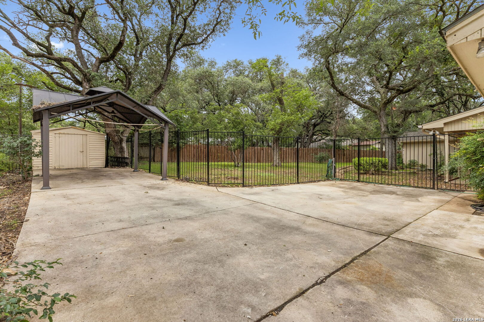 main property photo 43