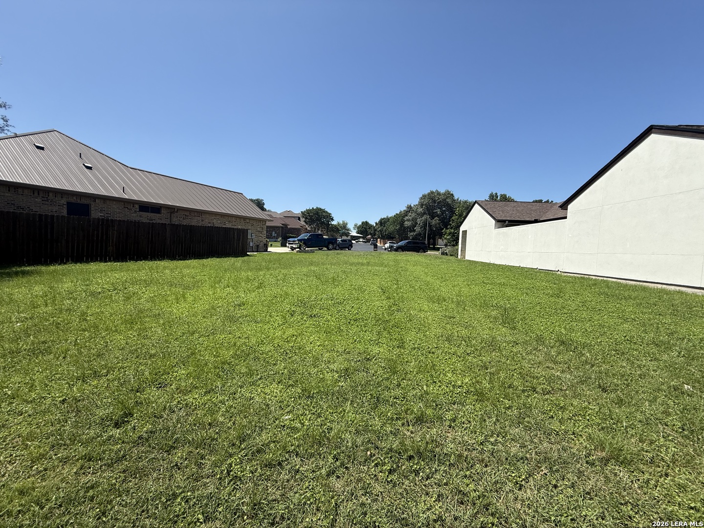 main property photo 9