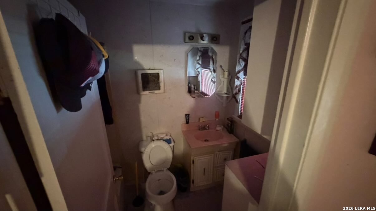 main property photo 17
