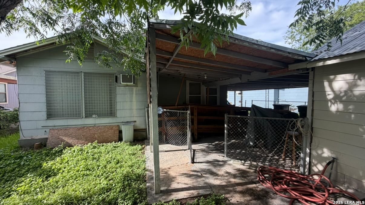 main property photo 23