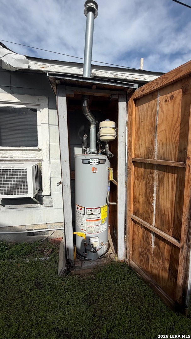 main property photo 7