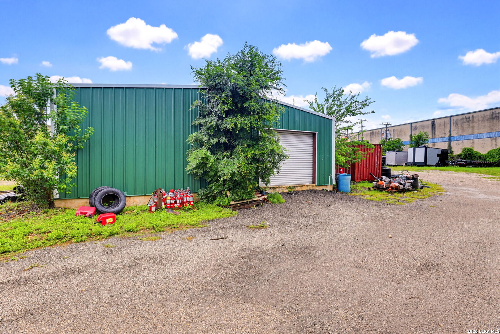 main property photo 47