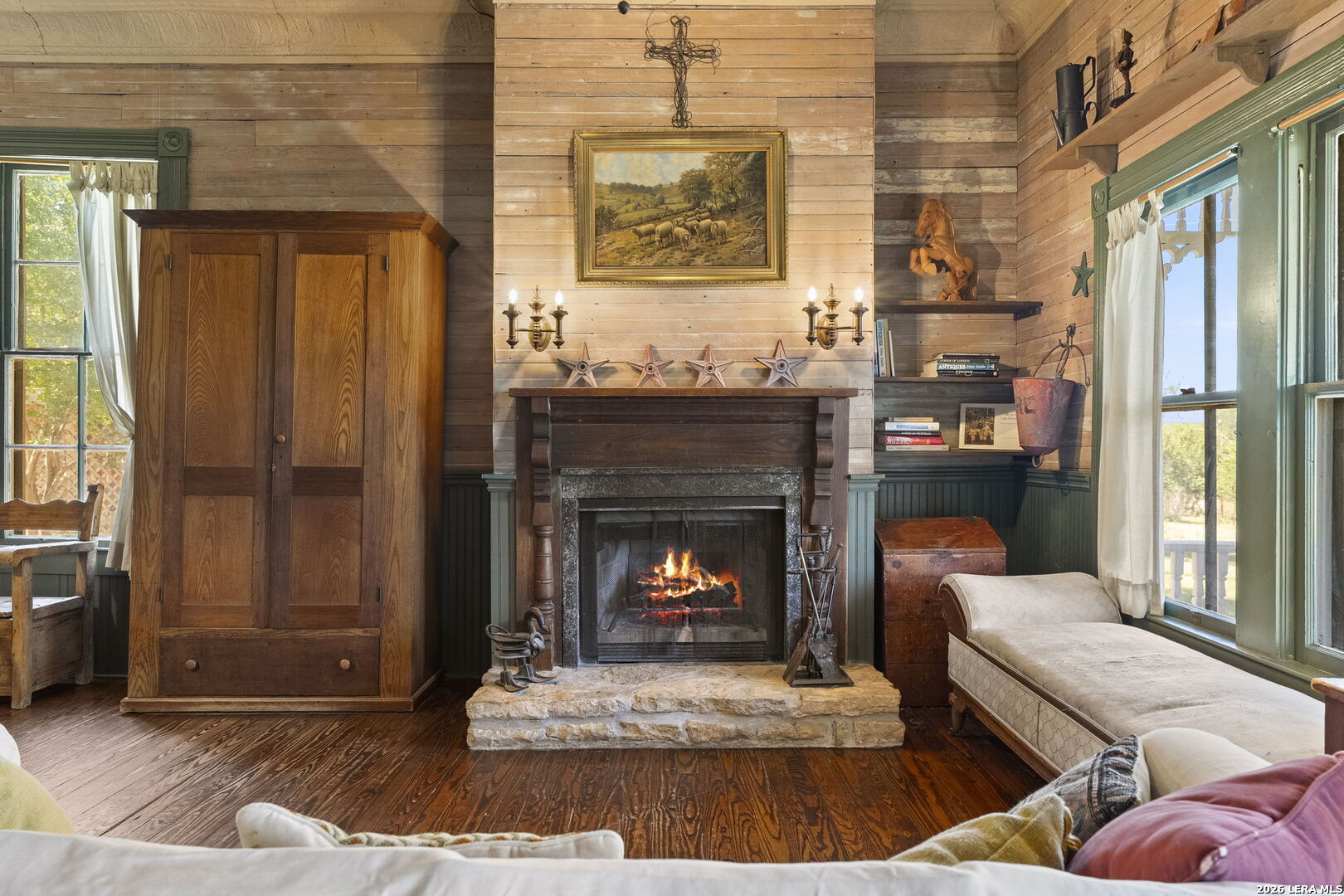 main property photo 14