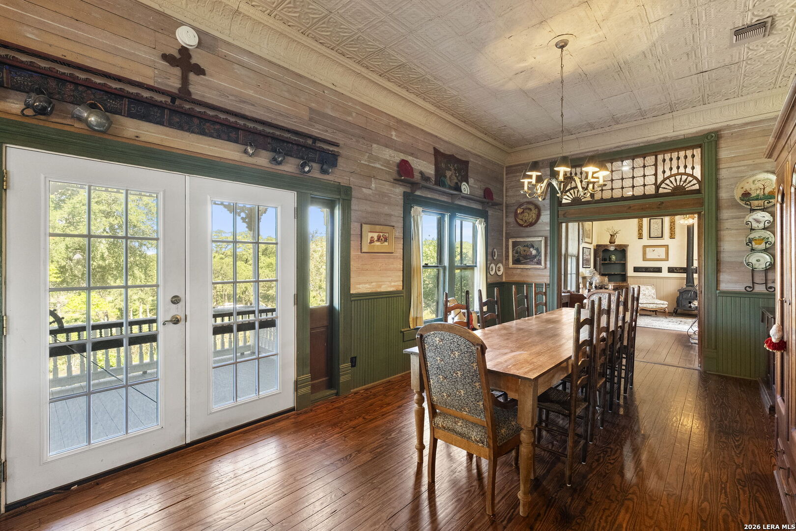 main property photo 18