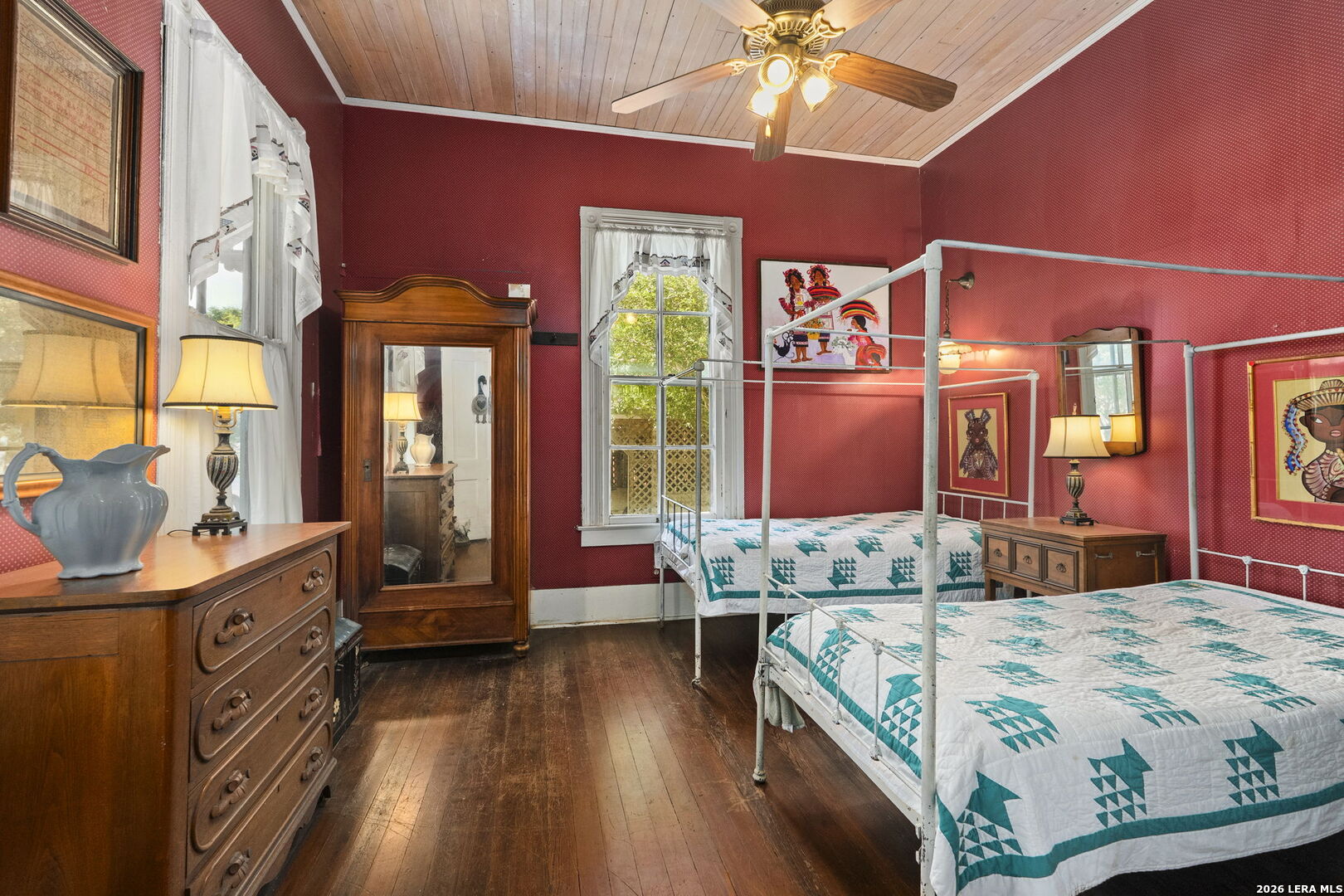 main property photo 36