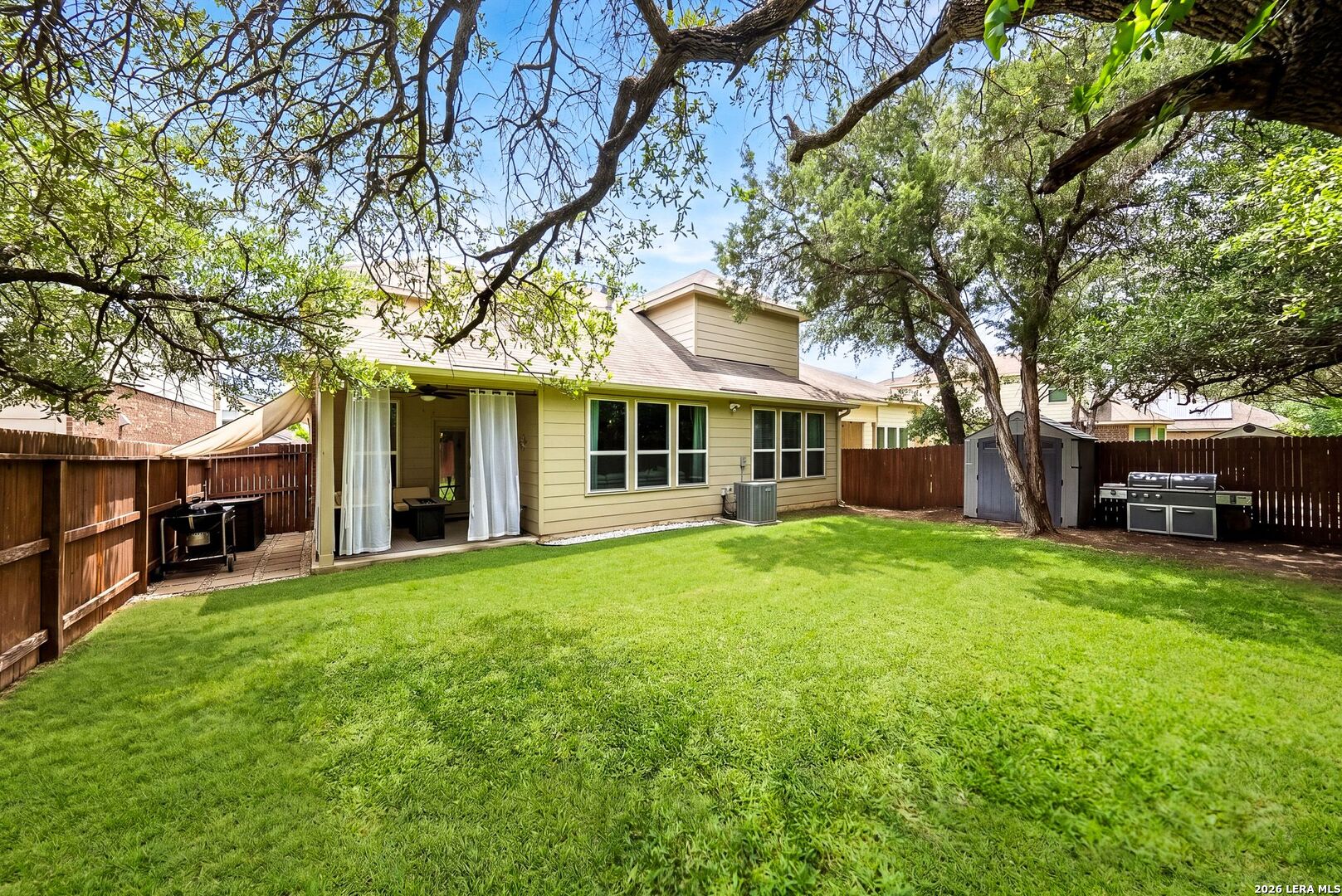 main property photo 40