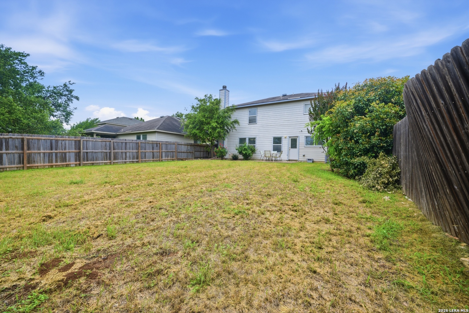 main property photo 23