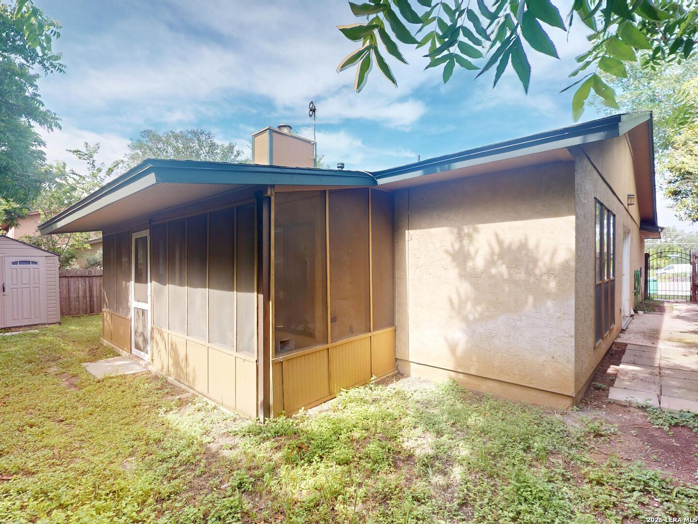 main property photo 23