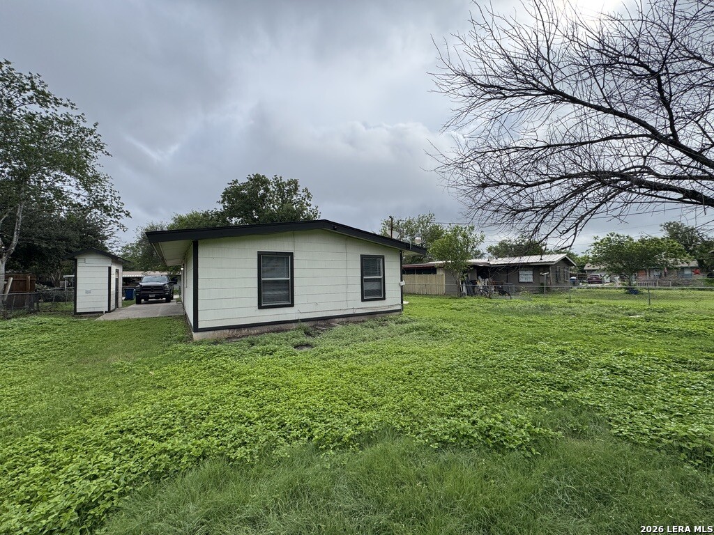 main property photo 18