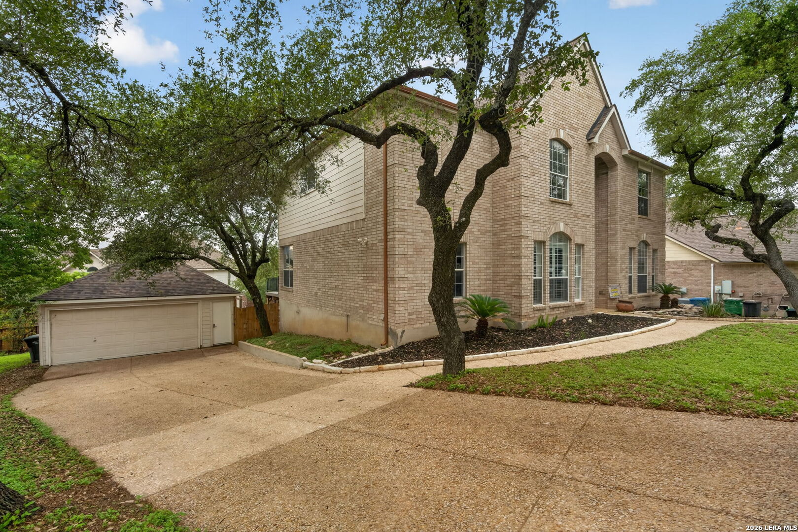 main property photo 38