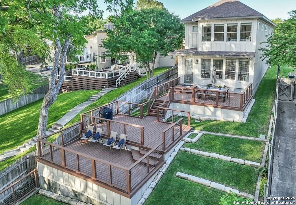 main property photo 31