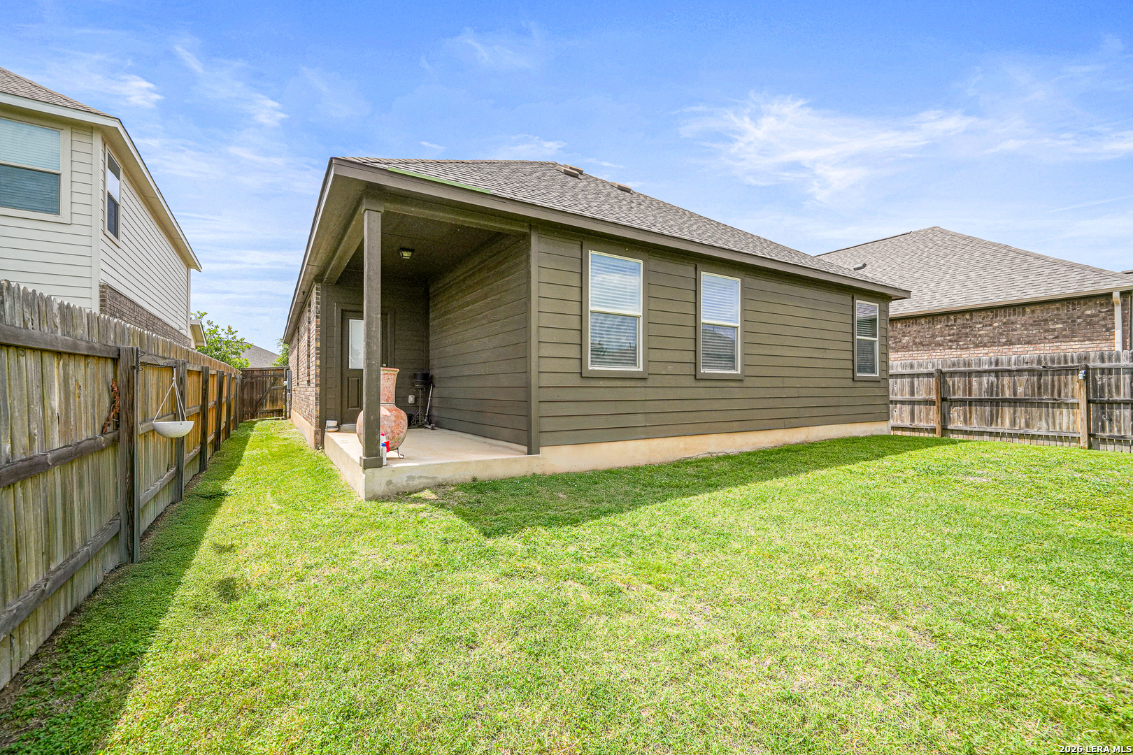 main property photo 22
