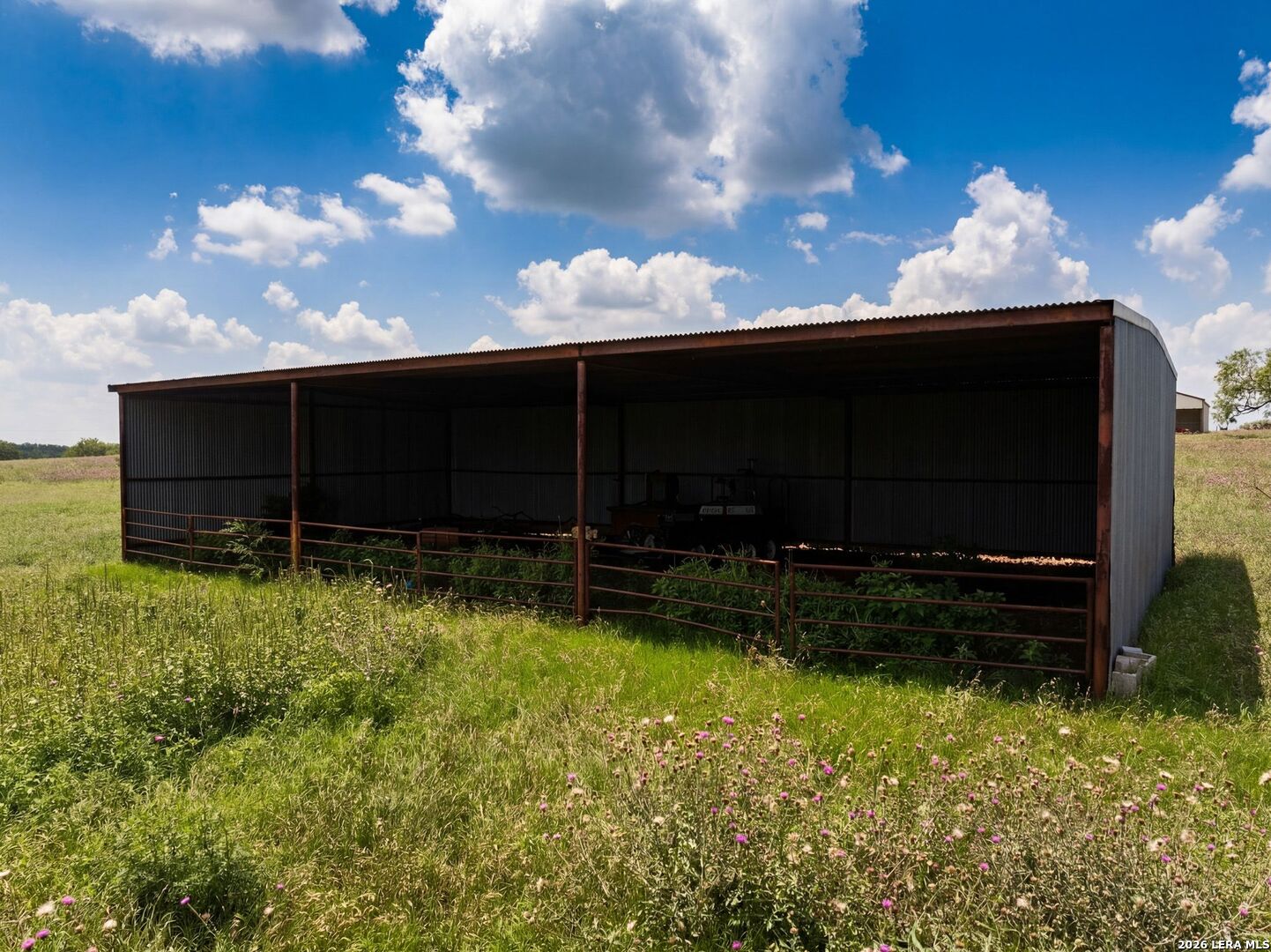main property photo 8
