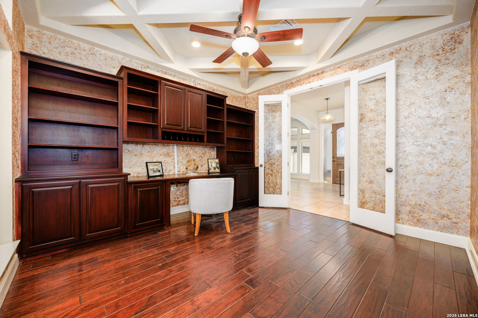 main property photo 25