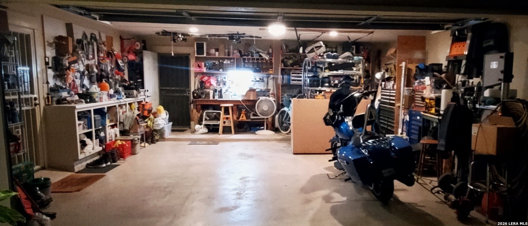 main property photo 28